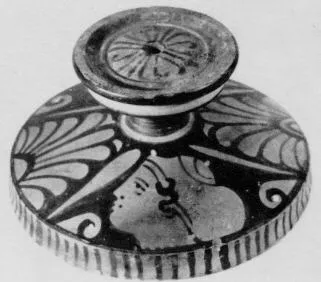 LEKANIS LID (SOUTH ITALIAN, CAMPANIAN, RED-FIGURE)