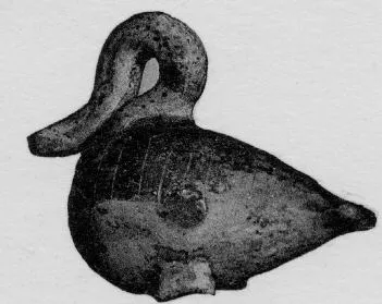 FIGURE VASE (CORINTHIAN, PATTERN)