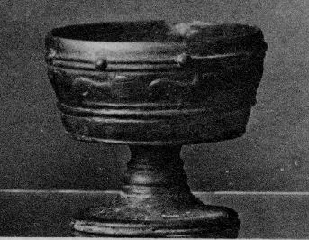 CHALICE (ETRUSCAN, BUCCHERO)