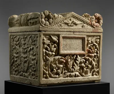 Cinerarium with Lid