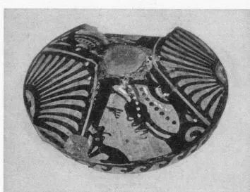 LEKANIS LID (SOUTH ITALIAN, APULIAN, RED-FIGURE)
