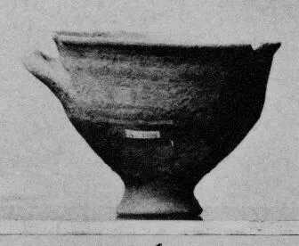 SKYPHOS (SUBMYCENEAN)