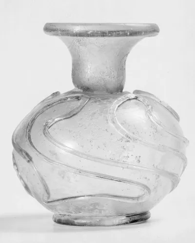 Kugelvase mit Schlangenfäden (Sprinkler-Flasche (Gutturnium))