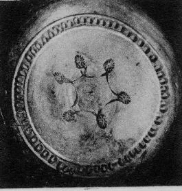 CUP, STEMLESS (ATHENIAN, RED-FIGURE)