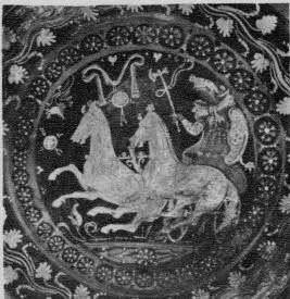 PHIALE (SOUTH ITALIAN, APULIAN, RED-FIGURE)