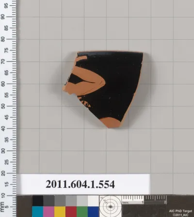 Terracotta rim fragment of a kylix (drinking cup)