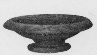 PLATE, STEMMED (ETRUSCAN)
