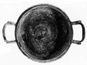 LEKANIS (SOUTH ITALIAN, CAMPANIAN, RED-FIGURE)