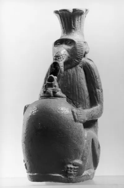 Gefäβ in Form eines Affen mit Gefäβ (Alabastron mit Affe und Gefäβ, Salbgefäβ: Naschender Affe)