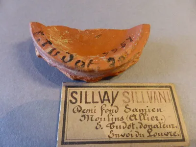 vase ; fragment