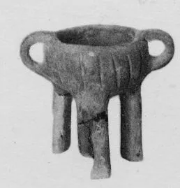 TRIPOD VASE (ATHENIAN GEOMETRIC)