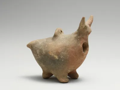 Terracotta zoomorphic askos (vessel)