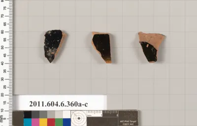 Terracotta fragments of closed shapes