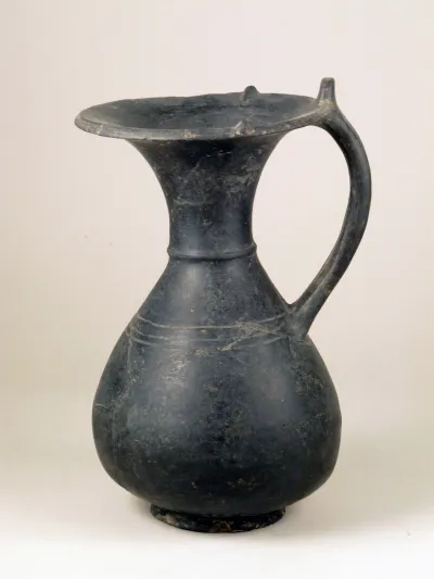 Oinochoe