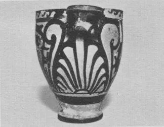 SKYPHOS (SOUTH ITALIAN, APULIAN, RED-FIGURE)