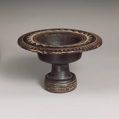 Terracotta stemmed dish