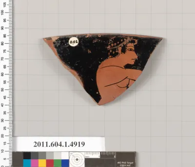Terracotta rim fragment of a kylix (drinking cup)