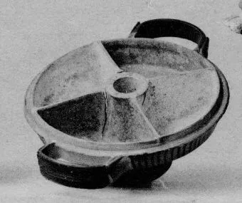 LEKANIS (SOUTH ITALIAN, GNATHIAN, BLACK GLAZE)