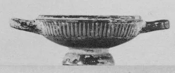 LEKANIS (SOUTH ITALIAN, APULIAN, RED-FIGURE)