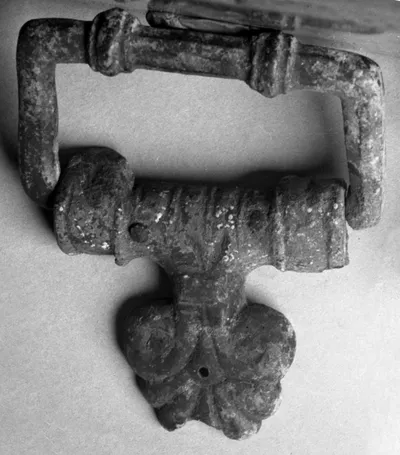 Gefäßhenkel mit Palmettenattasche