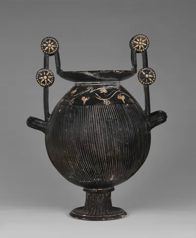 Apulian Fluted Black Nestoris