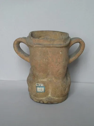 vase plastique ; canthare
