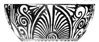 PYXIS (SOUTH ITALIAN, APULIAN, RED-FIGURE)