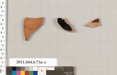 Terracotta fragments of closed shapes?