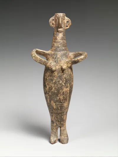 Terracotta statuette of a woman