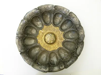 Eierschale (Silberschale, Phiale, Eierschale mit Omphalos aus dem Silberfund von Paternò)