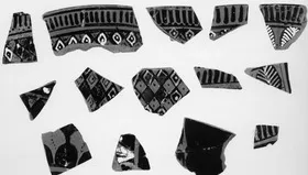 KANTHAROS, FRAGMENTS (ATHENIAN, RED-FIGURE)