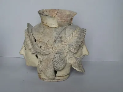 vase plastique ; canthare