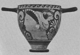 SKYPHOS (SOUTH ITALIAN, APULIAN, RED-FIGURE)