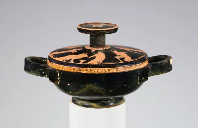 Terracotta lekanis (covered dish)