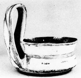 CUP (DAUNIAN)