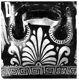 KRATER, BELL (SOUTH ITALIAN, APULIAN, RED-FIGURE)
