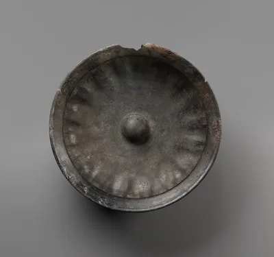 Phiale Mesomphalos