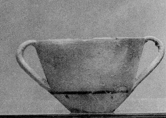 MUG (EAST GREEK GEOMETRIC)