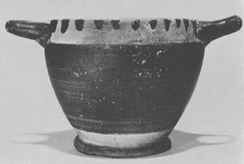 SKYPHOS (SOUTH ITALIAN, CAMPANIAN)