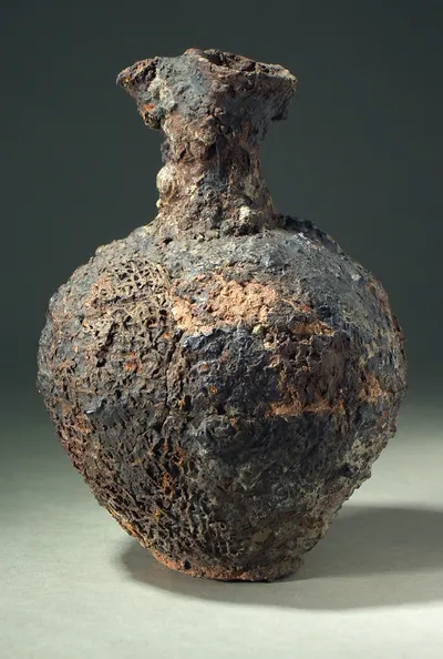 Kännchen, in zwei Teilen gefertigt