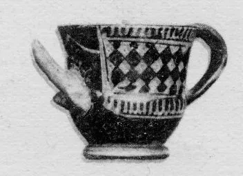 FIGURE VASE, KANTHAROS (ATHENIAN, RED-FIGURE)