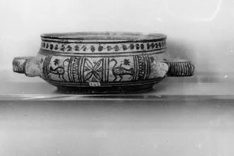 CUP (ATHENIAN GEOMETRIC, OUTLINE)