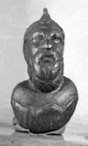 Attasche mit efeubekränzter Silensmaske im Blätterkelch