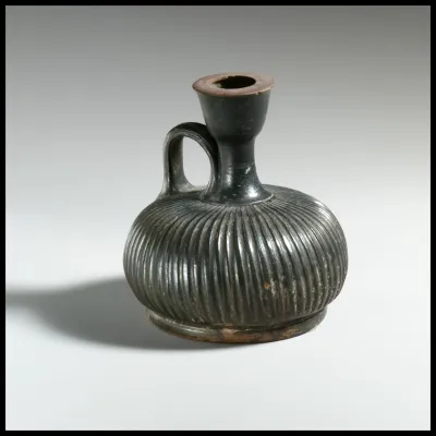 Terracotta squat lekythos (oil flask)