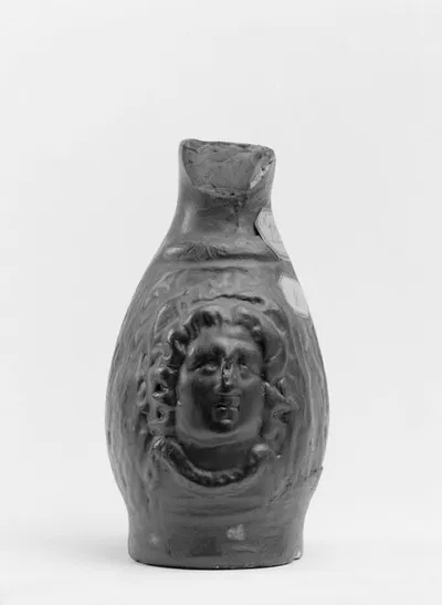 œnochoé ; vase plastique