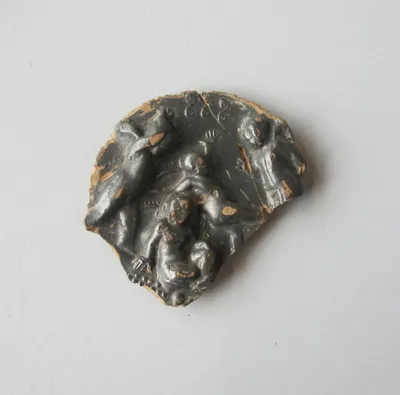 coupe  ; médaillon de vase