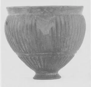 SKYPHOS (ETRUSCAN, BUCCHERO)