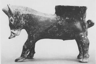 FIGURE VASE (BOEOTIAN)