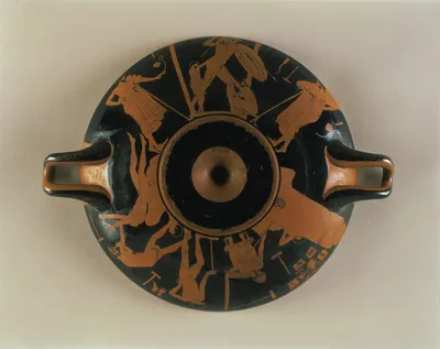 Trinkschale (Erzgieβerei-Schale, Attisch-rotfigurige Schale: sog. "Erzgieβerei-Schale")