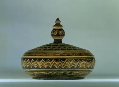 Büchse mit Deckel (Attisch - geometrische Deckelpyxis)